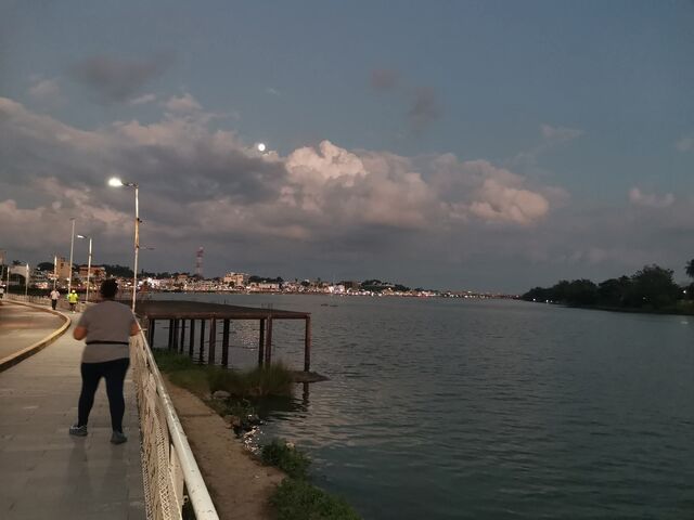 Sin Nombre